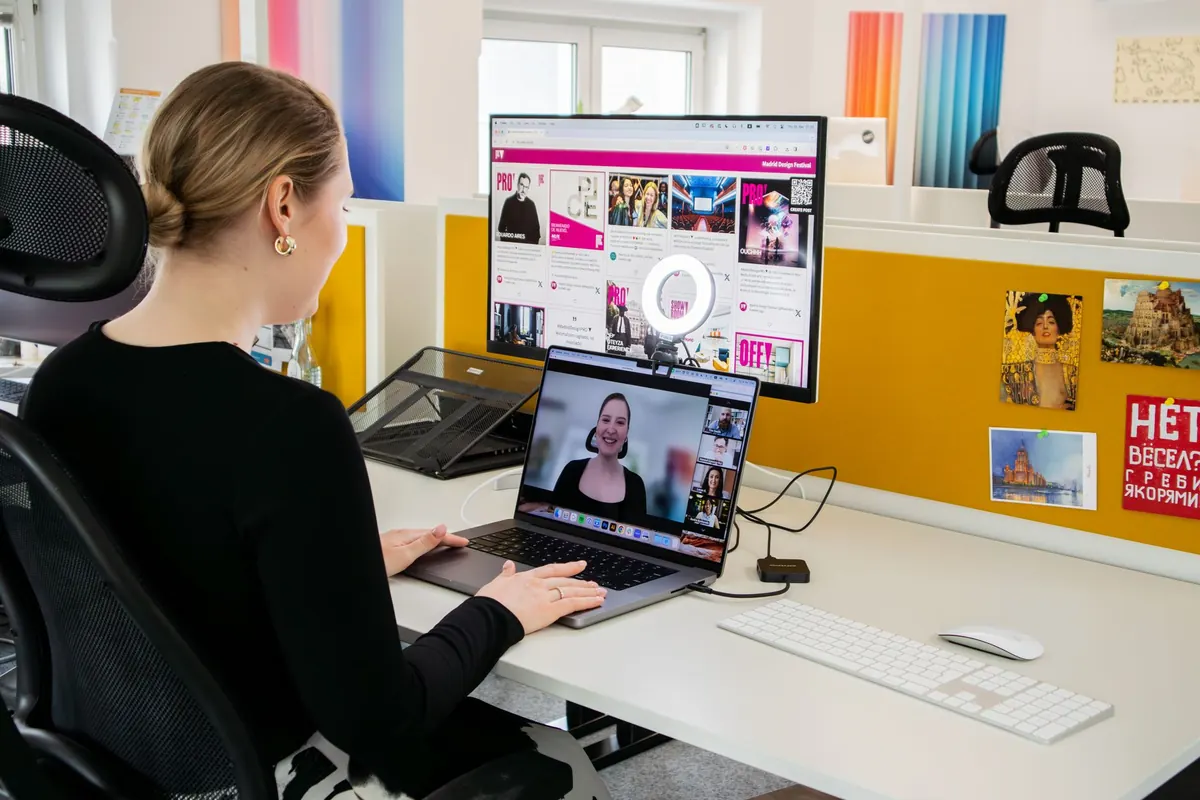 Desk Setups for Video Calls: How to Look Professional in a Small Space